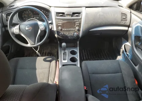 2015 Nissan Altima 2.5 z USA, uszkodzony, nr VIN 1N4AL3AP1FC234539